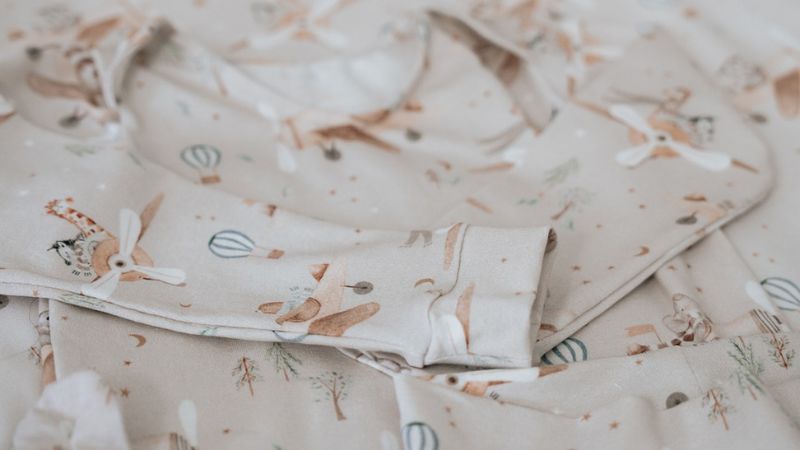 Zestaw ubranka na start dla niemowlaka Śpiulkolot