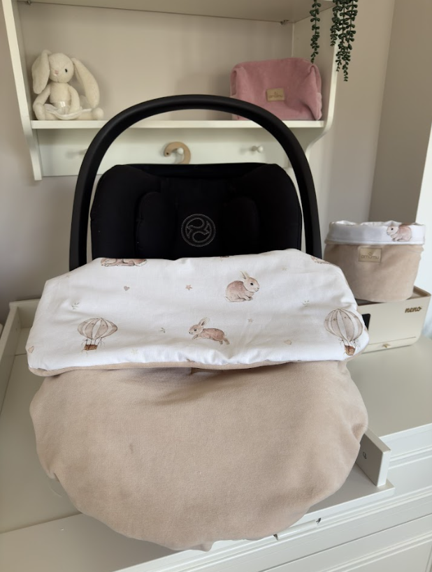 Kocyk do fotelika i wózka/półśpiworek welurowy Króliczek Teodor image 2