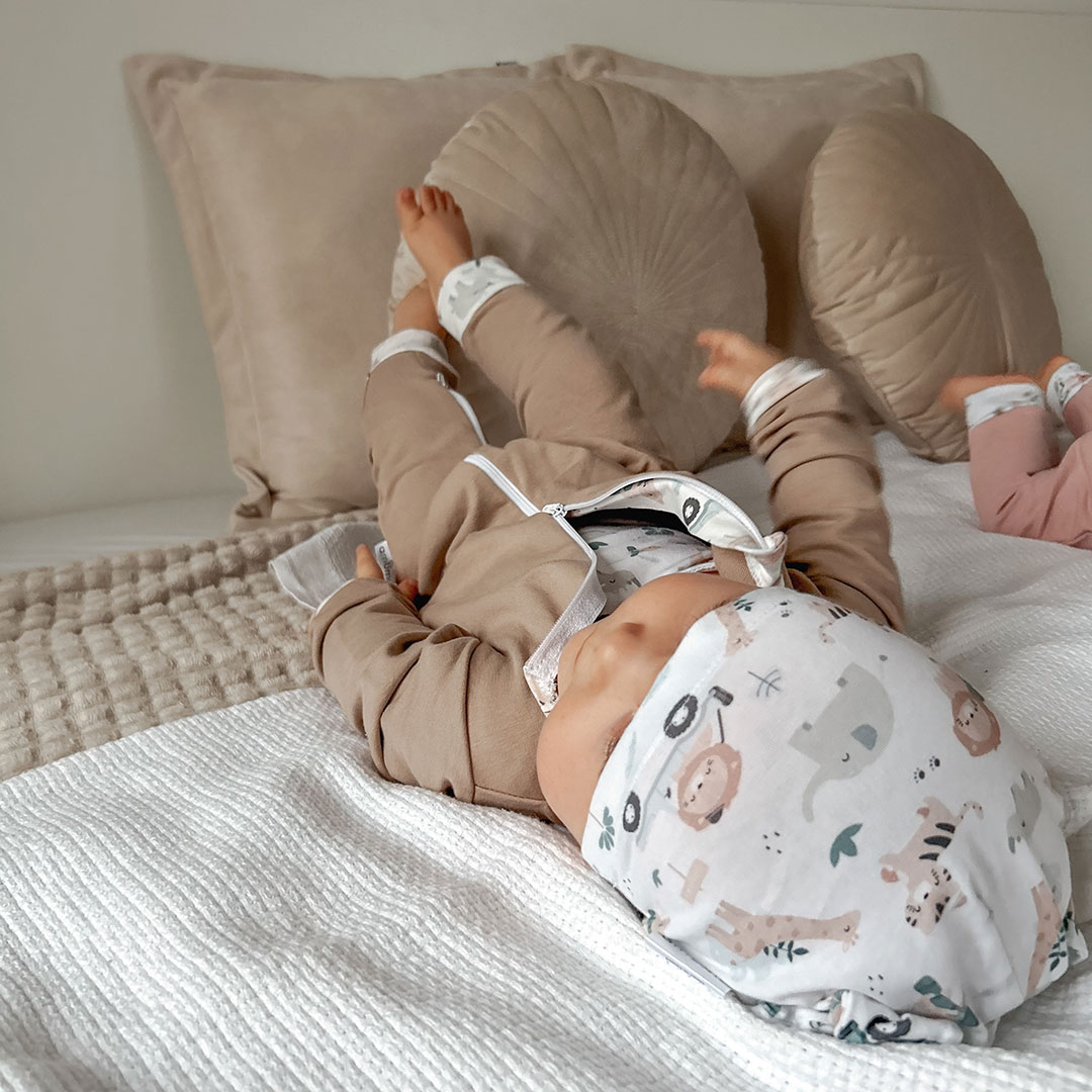 Czapeczka dla niemowlaka z uszami Safari 3-6m gallery 1