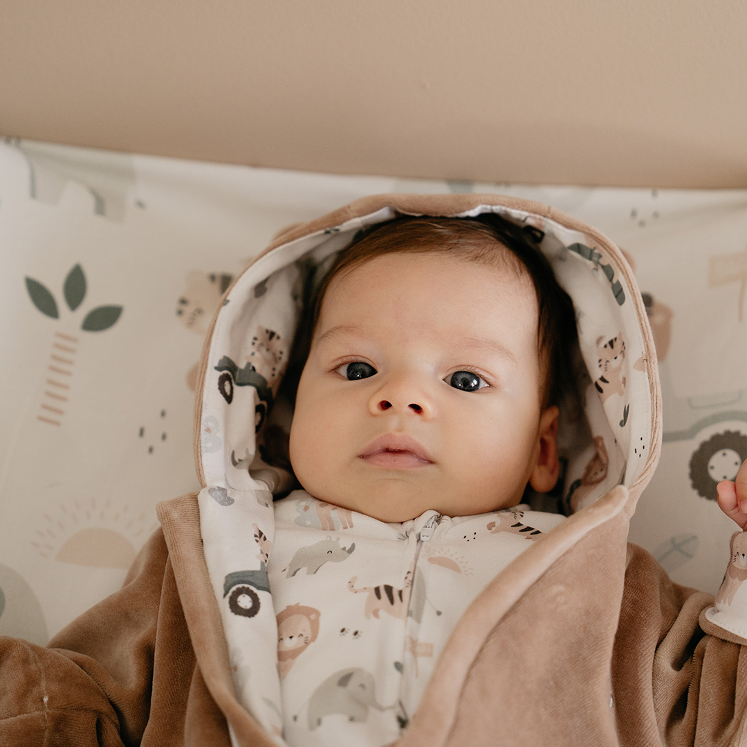 Kombinezon niemowlęcy welurowy Safari latte gallery 14