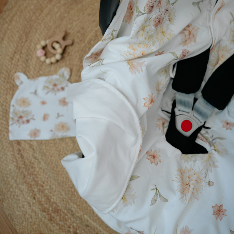 Czapeczka niemowlęca Zaczarowane Dalie 6-12m gallery 3