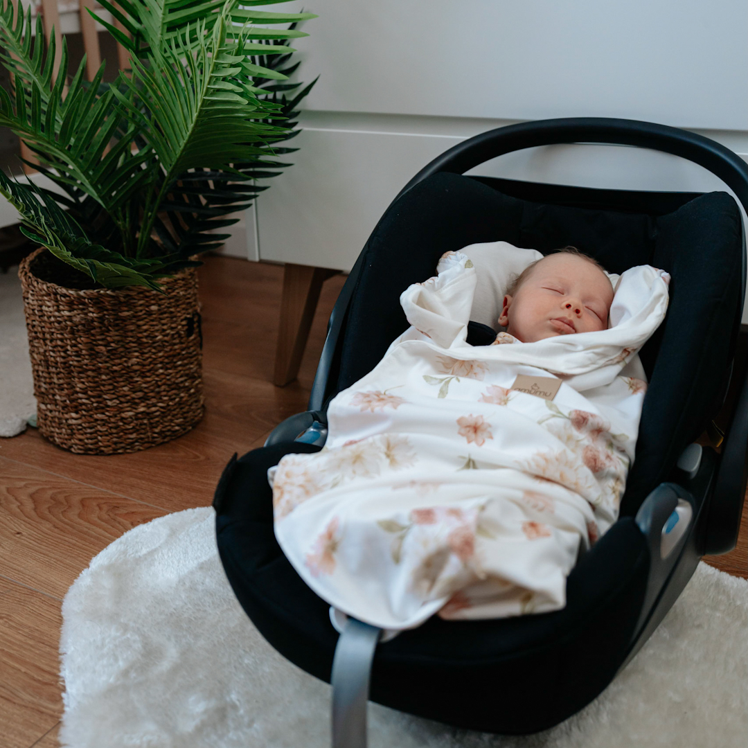 Otulacz do fotelika letni Zaczarowane Dalie gallery 1