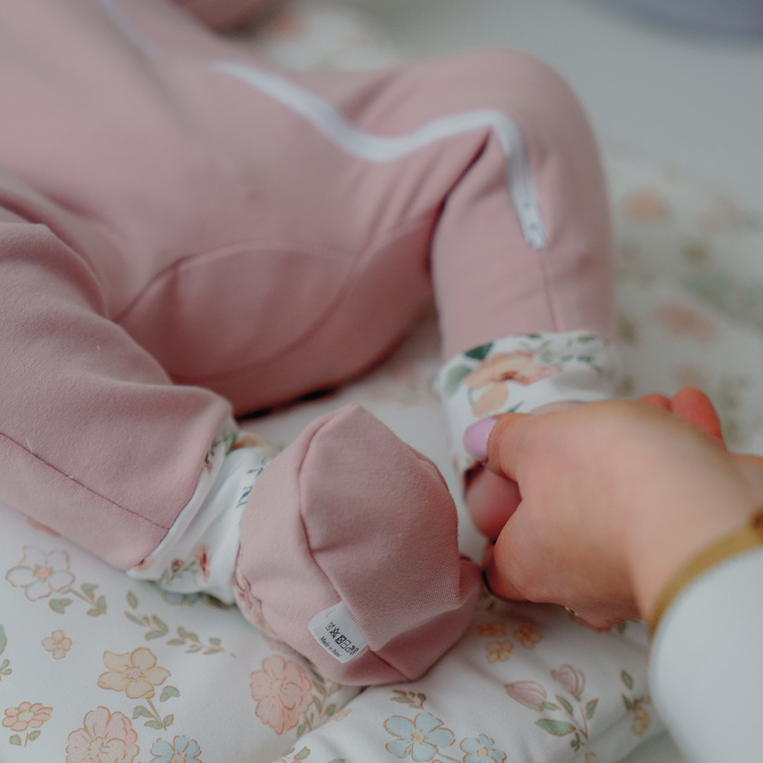 Kombinezon niemowlęcy dresowy Magiczny Ogród gallery 4