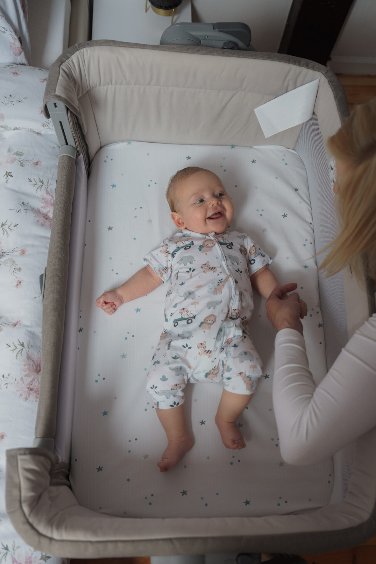 Prześcieradło z gumką do dostawki Zaczarowane Dalie 60x90 cm gallery 2