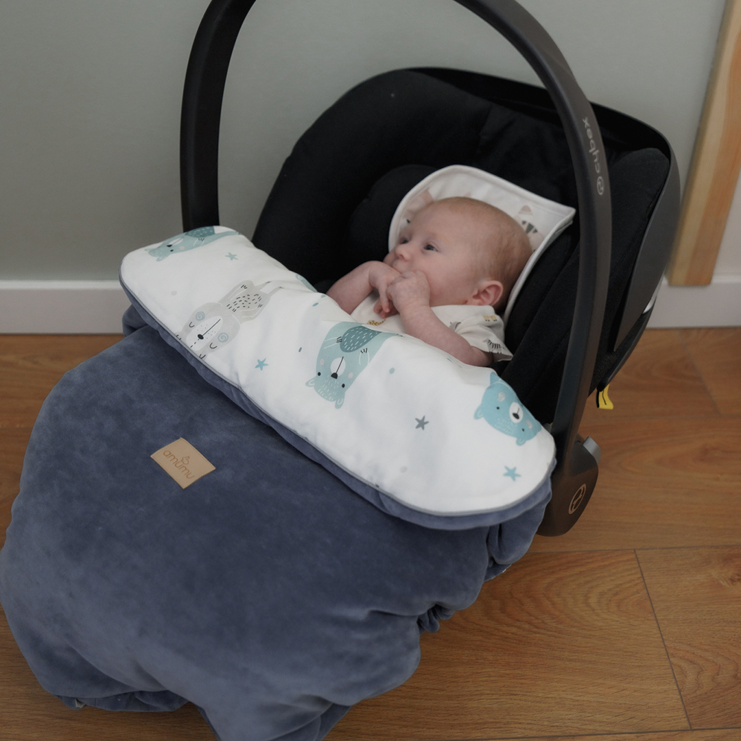 Kocyk do fotelika i wózka/półśpiworek welurowy Pastelowe Misie gallery 1