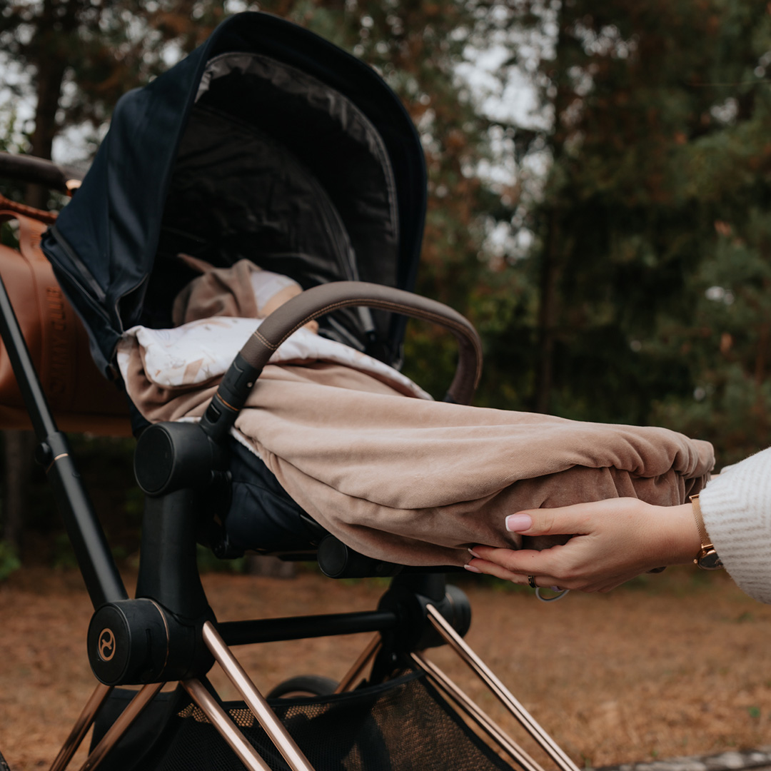 Kocyk do fotelika i wózka/półśpiworek welurowy Śpiulkolot gallery 6