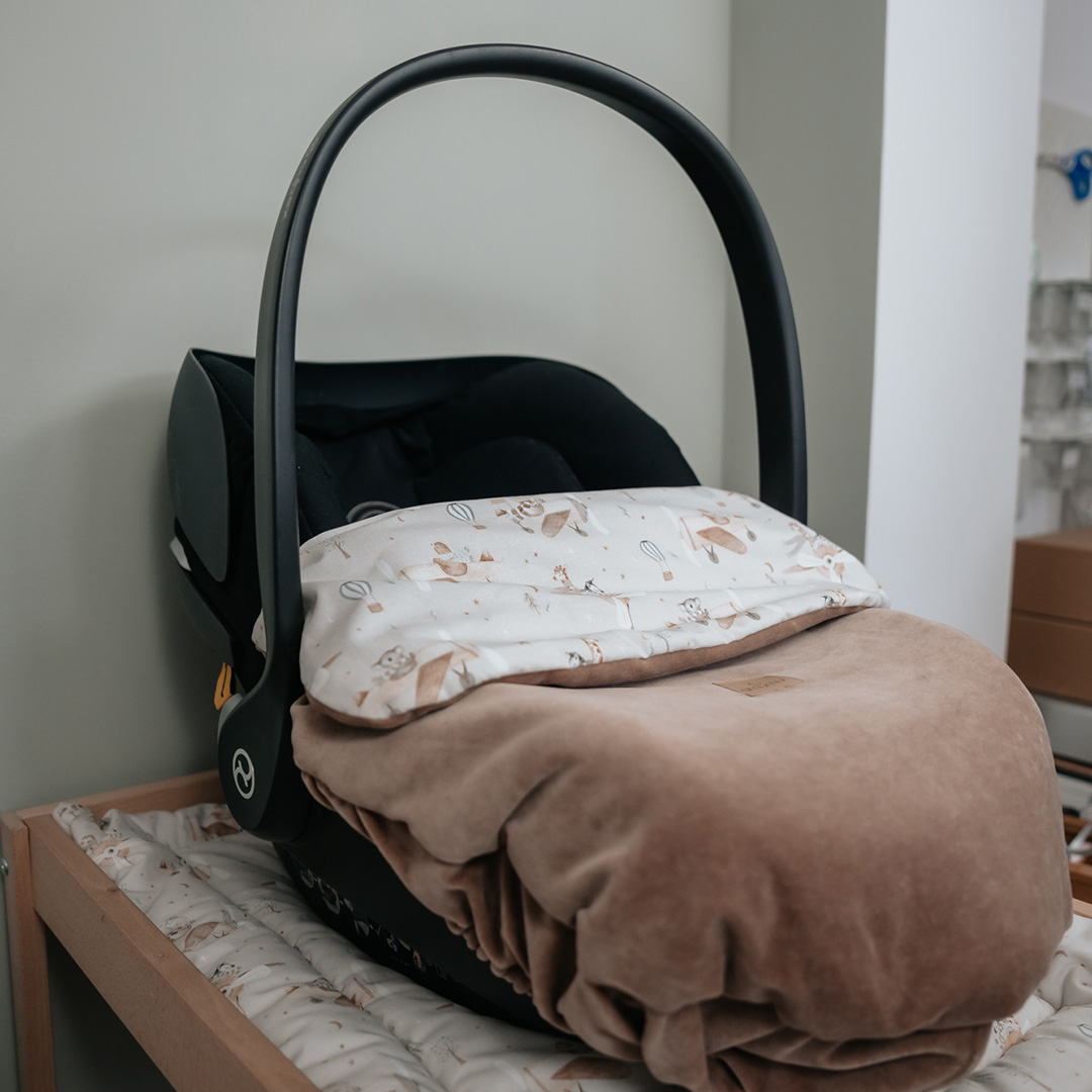 Kocyk do fotelika i wózka/półśpiworek welurowy Śpiulkolot gallery 3