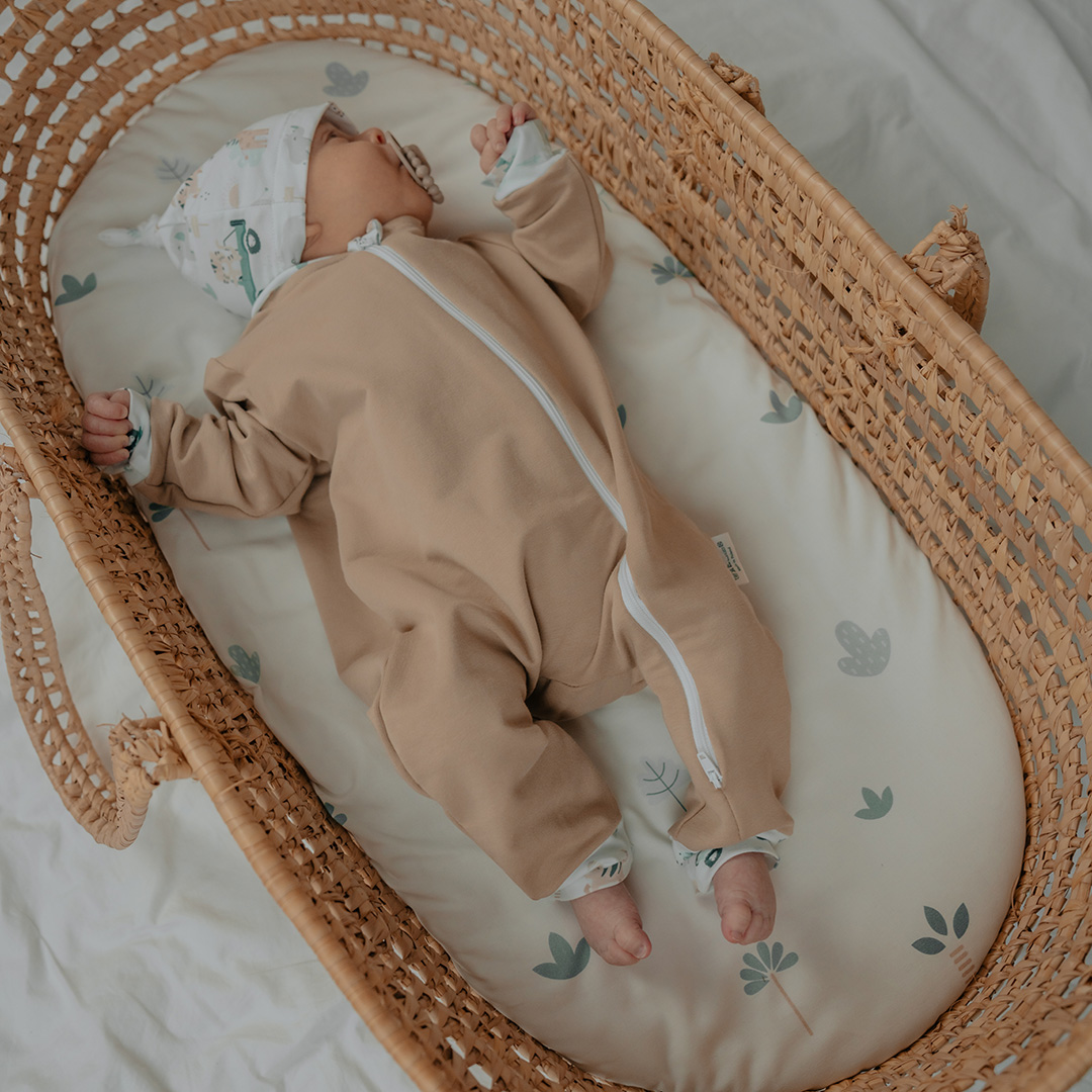 Kombinezon niemowlęcy dresowy Safari latte gallery 1