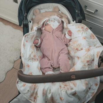 magiczny-ogrod-kombinezon-otulacz-do-fotelika-dalie-3