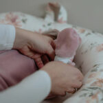 rekawiczki-niemowlece-welurowe-magiczny-ogrod