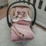 new-otulacz-do-fotelika-welurowy-magiczny-ogrod